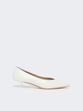 Kitten-heel leather court shoes - Ivory