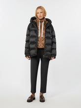 Down jacket in water-repellent taffeta - Black