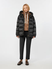 Down jacket in water-repellent taffeta - Black