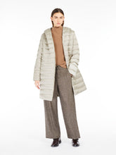 Reversible down jacket in water-repellent satin - Light