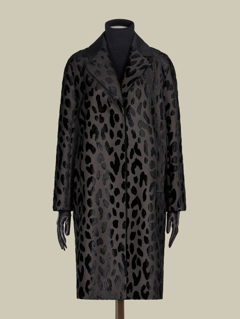 Single-breasted spotted velvet coat - Black