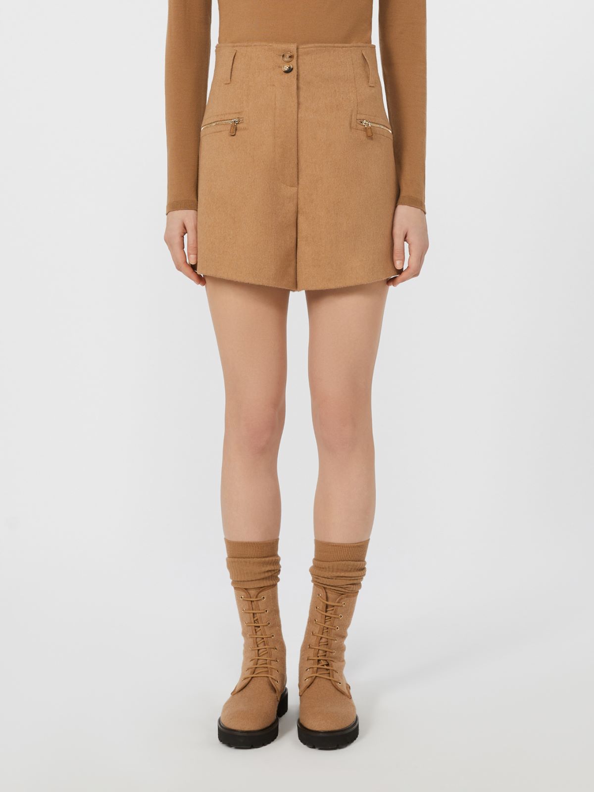 Camel colour shorts - Camel