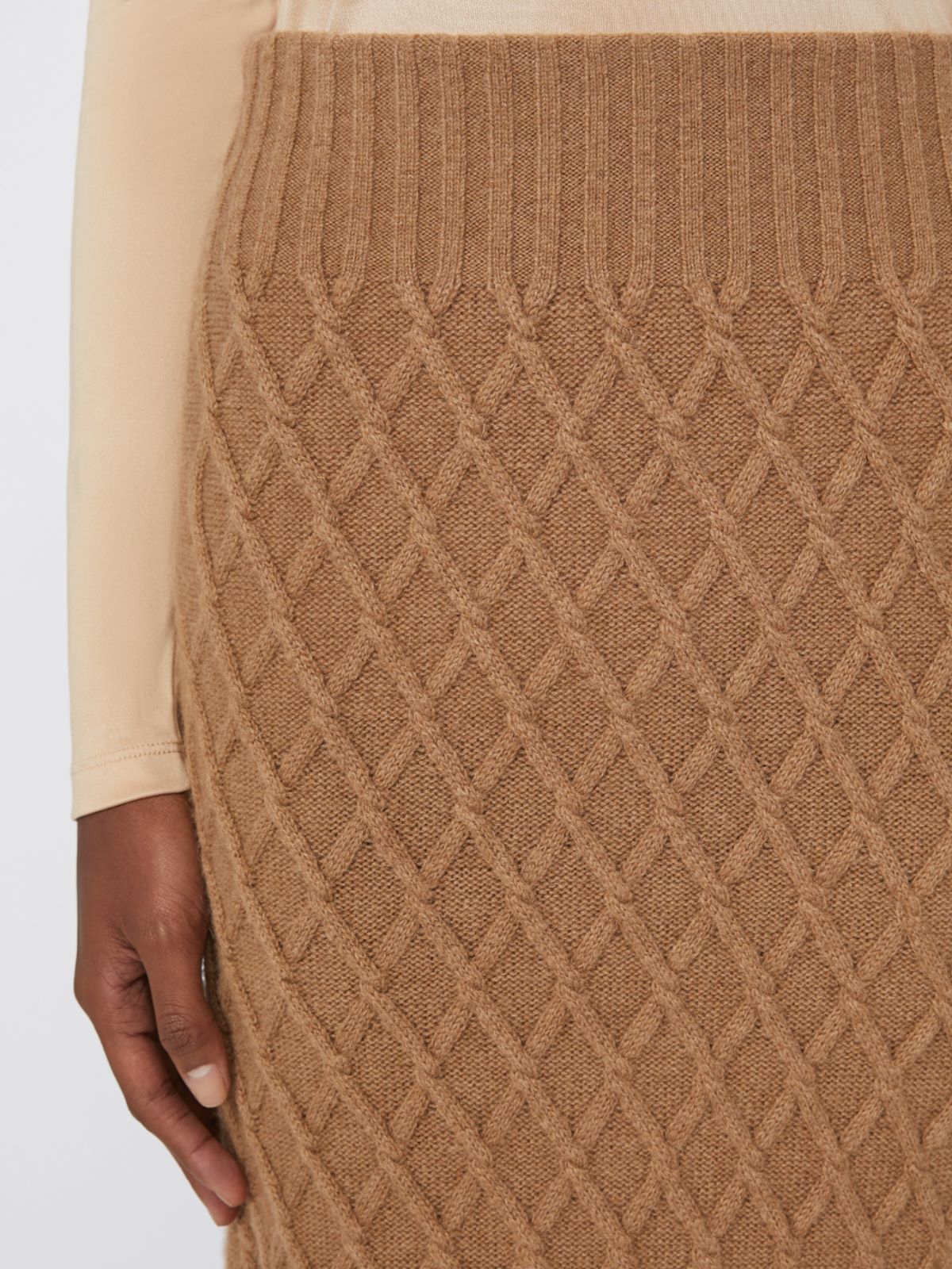 Camel yarn skirt - Camel