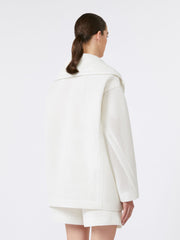 Short Teddy Bear icon coat - White