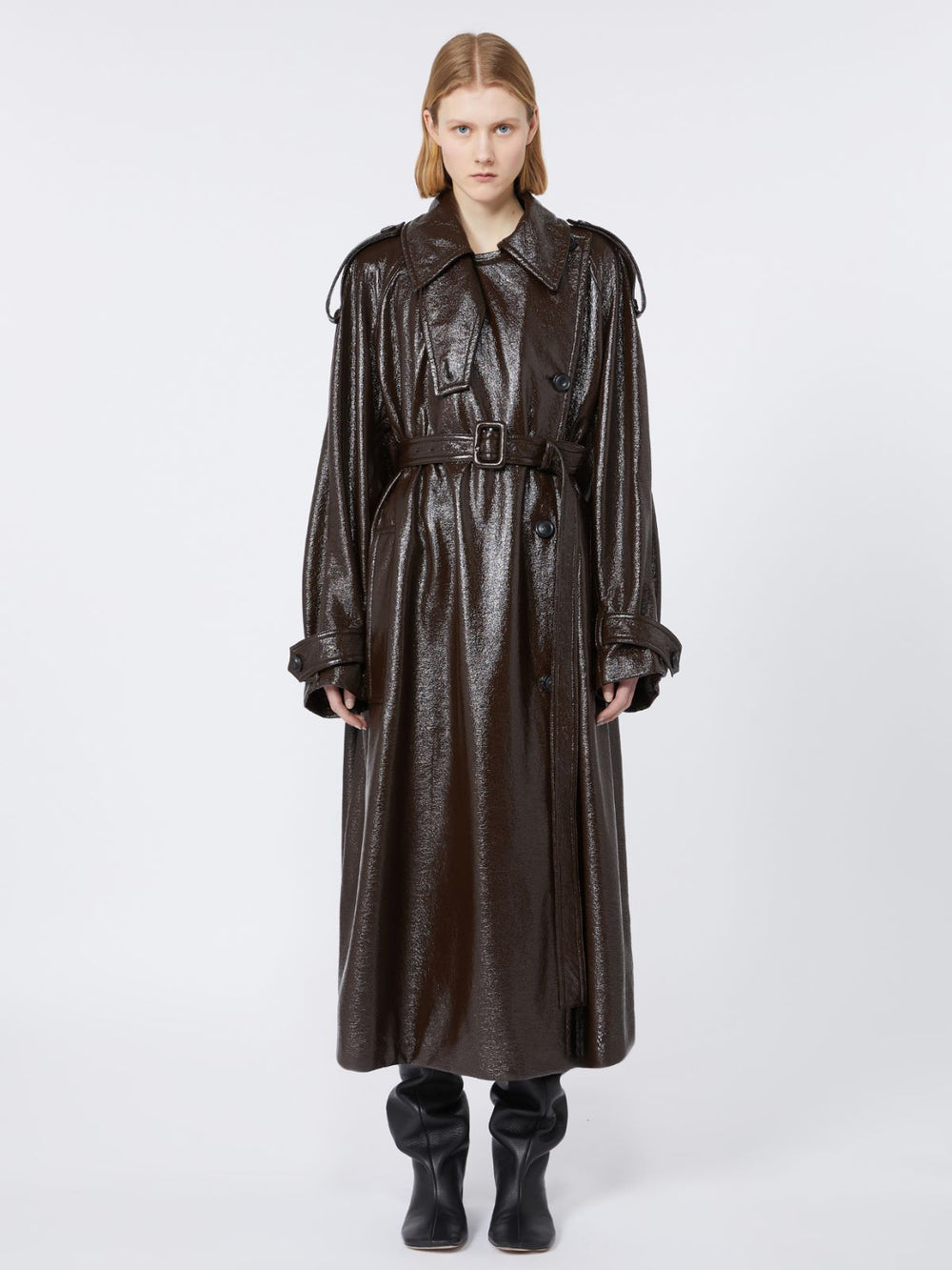 Long trench coat with patent leather effect - RUNWAY - Coffee