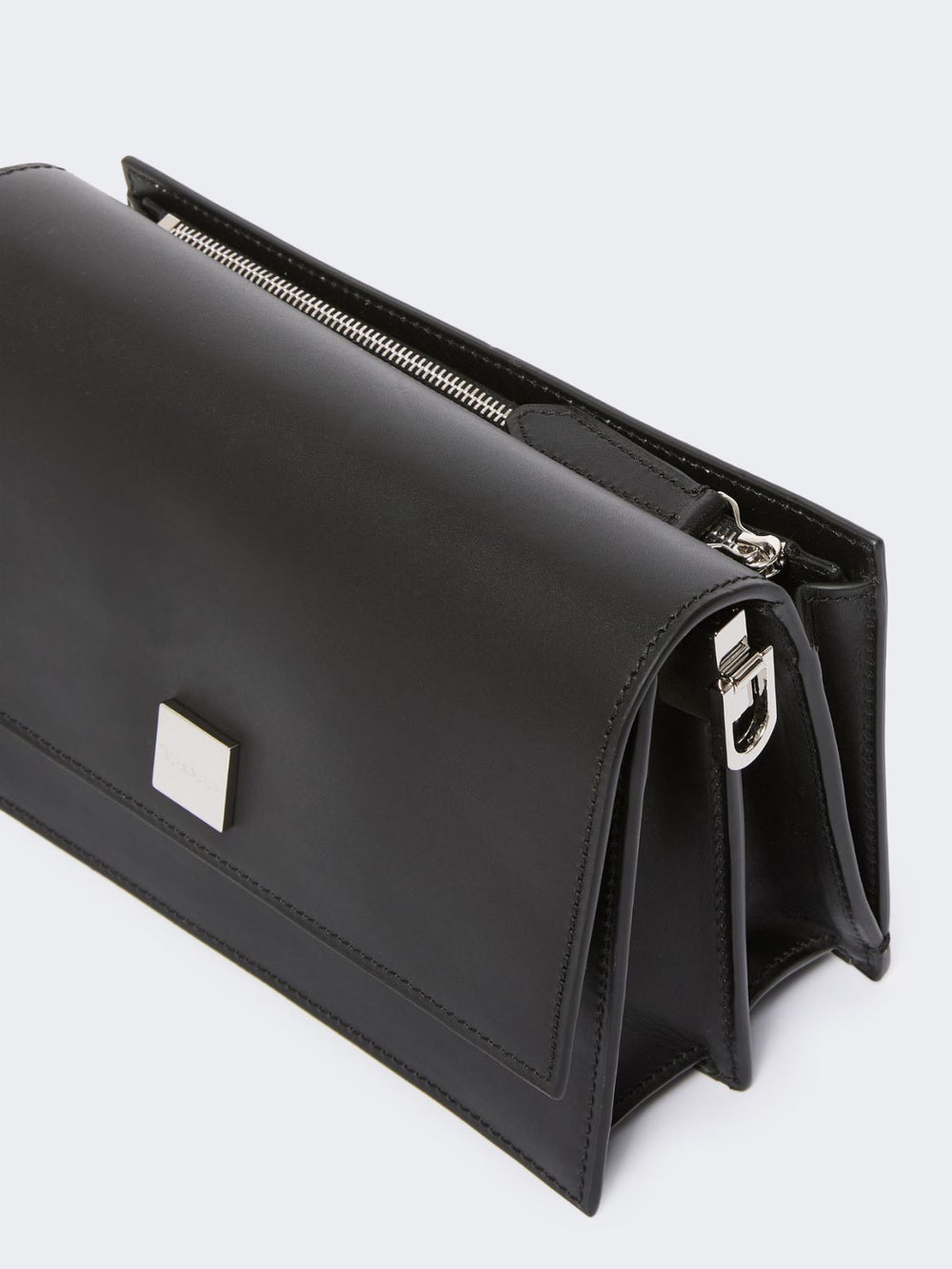 Small crossbody bag in leather - Black