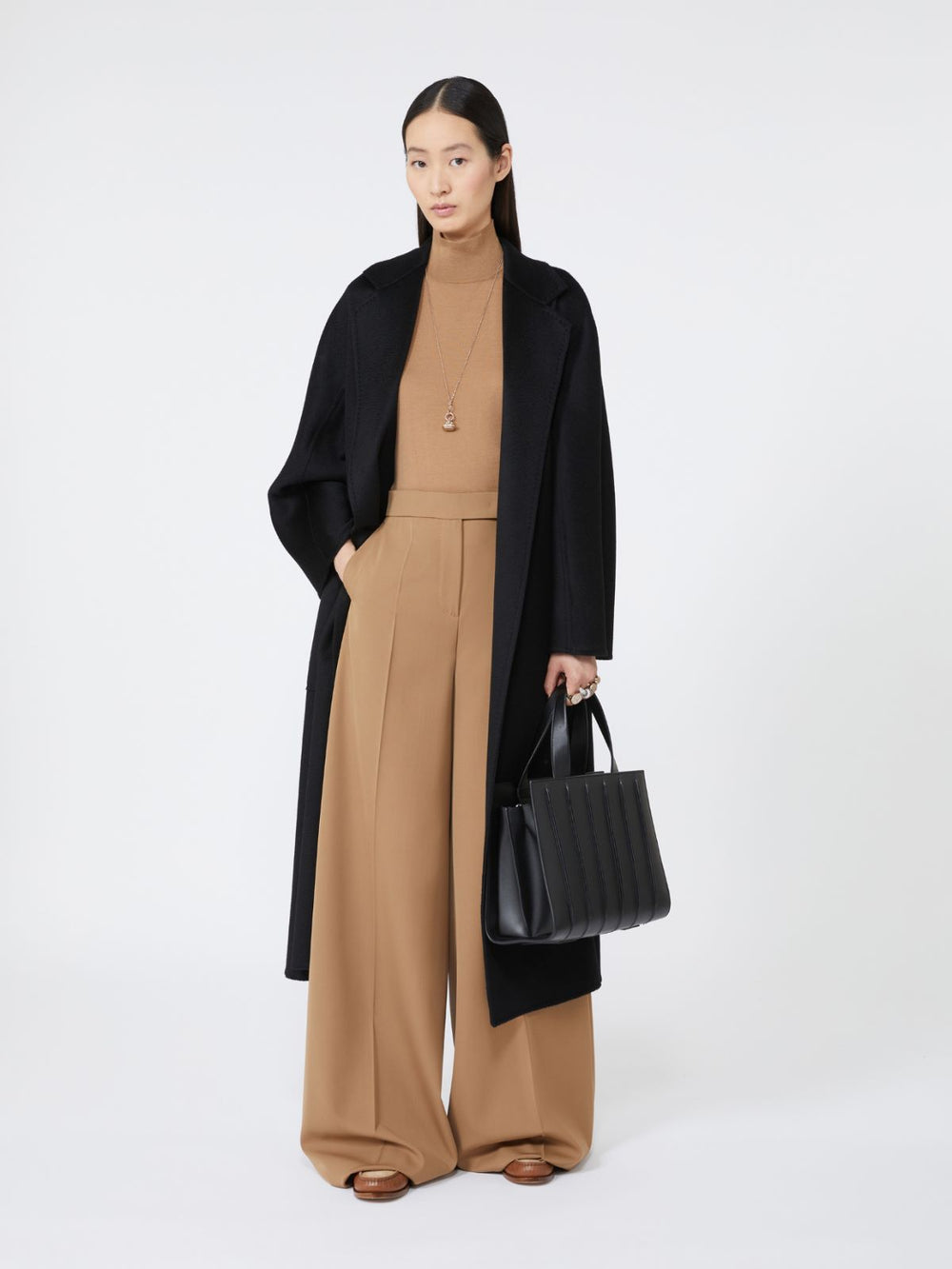 Max Mara Whitney Bag 6 - Medium - Black