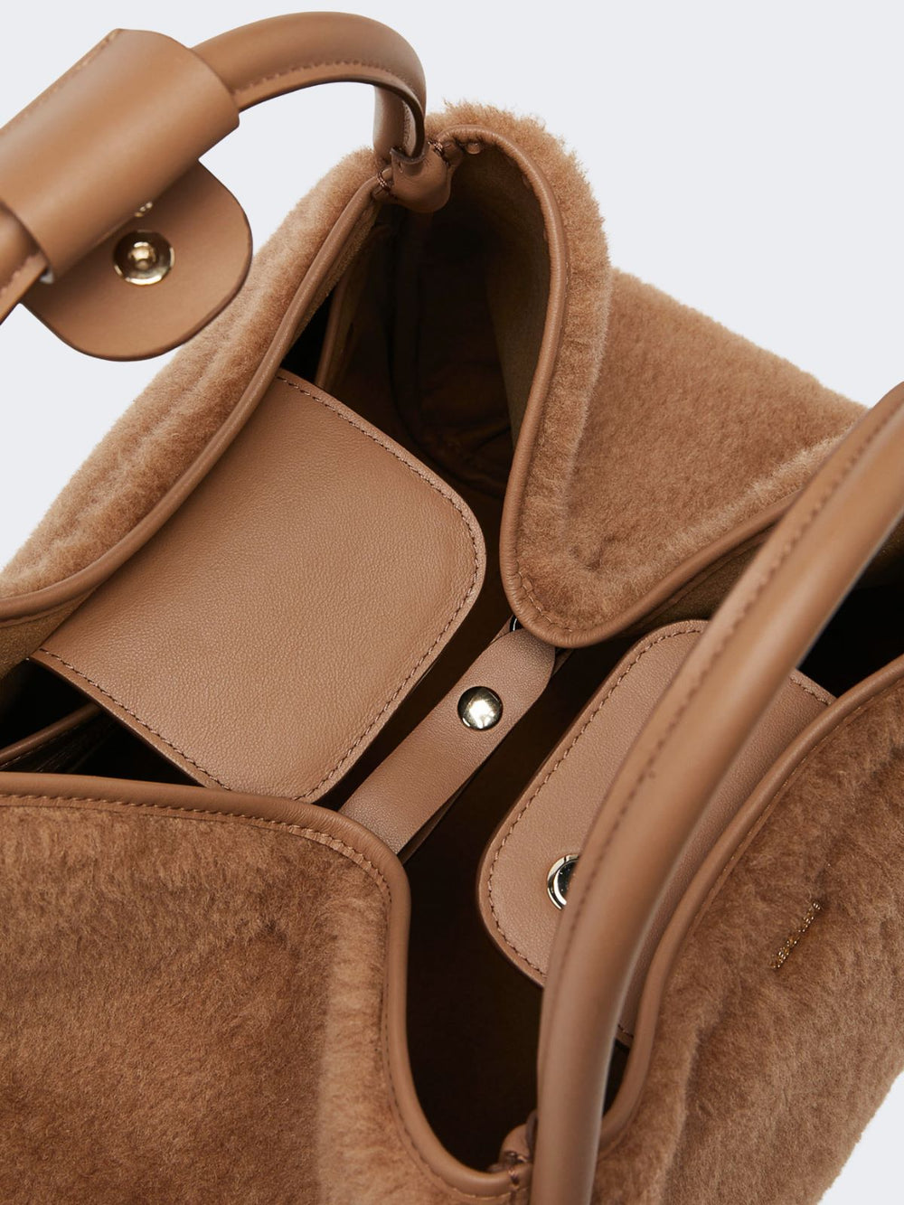 Medium Teddy fabric Marine bag - Camel