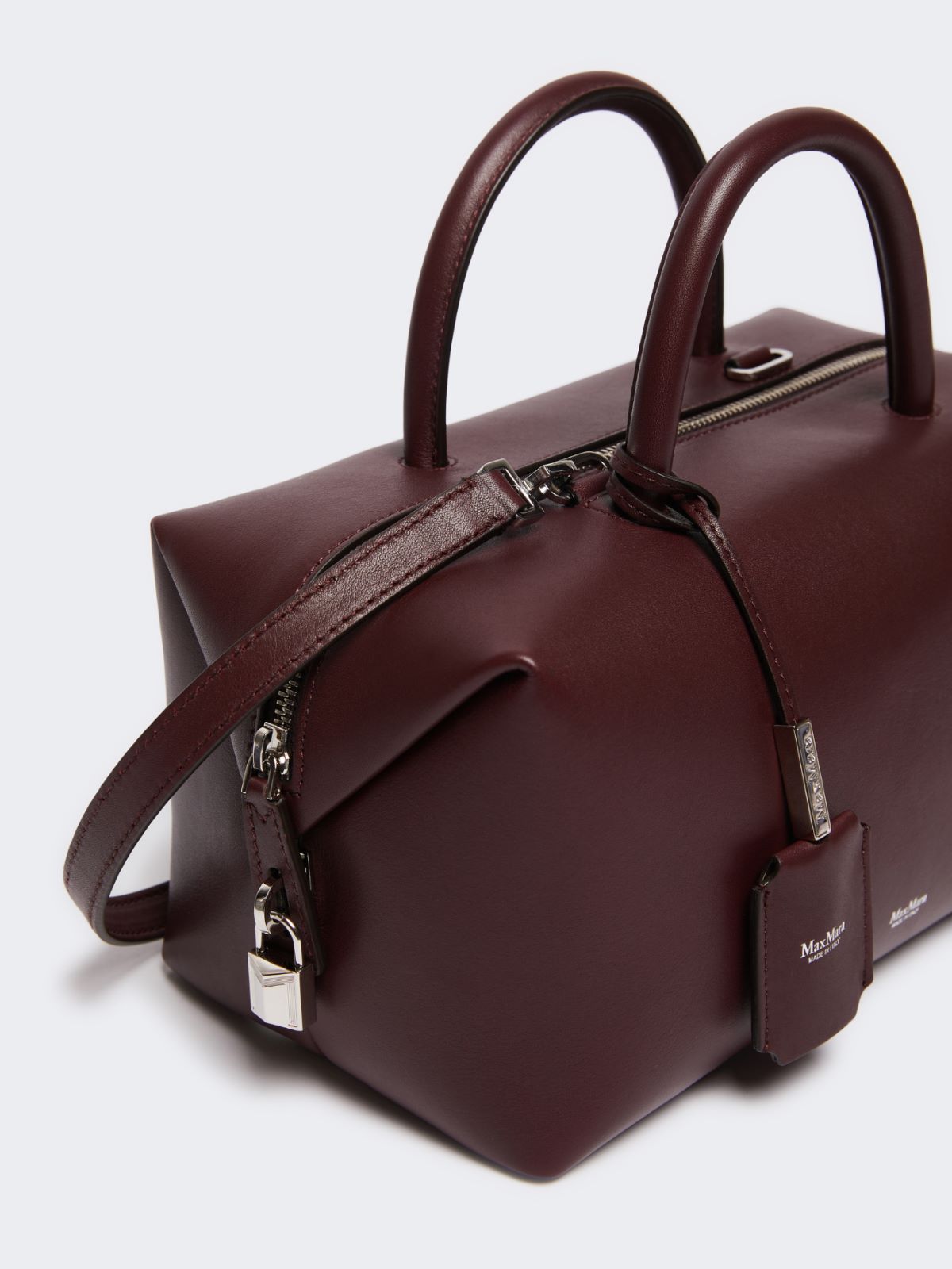 Medium natural leather bowler bag - Bordeaux