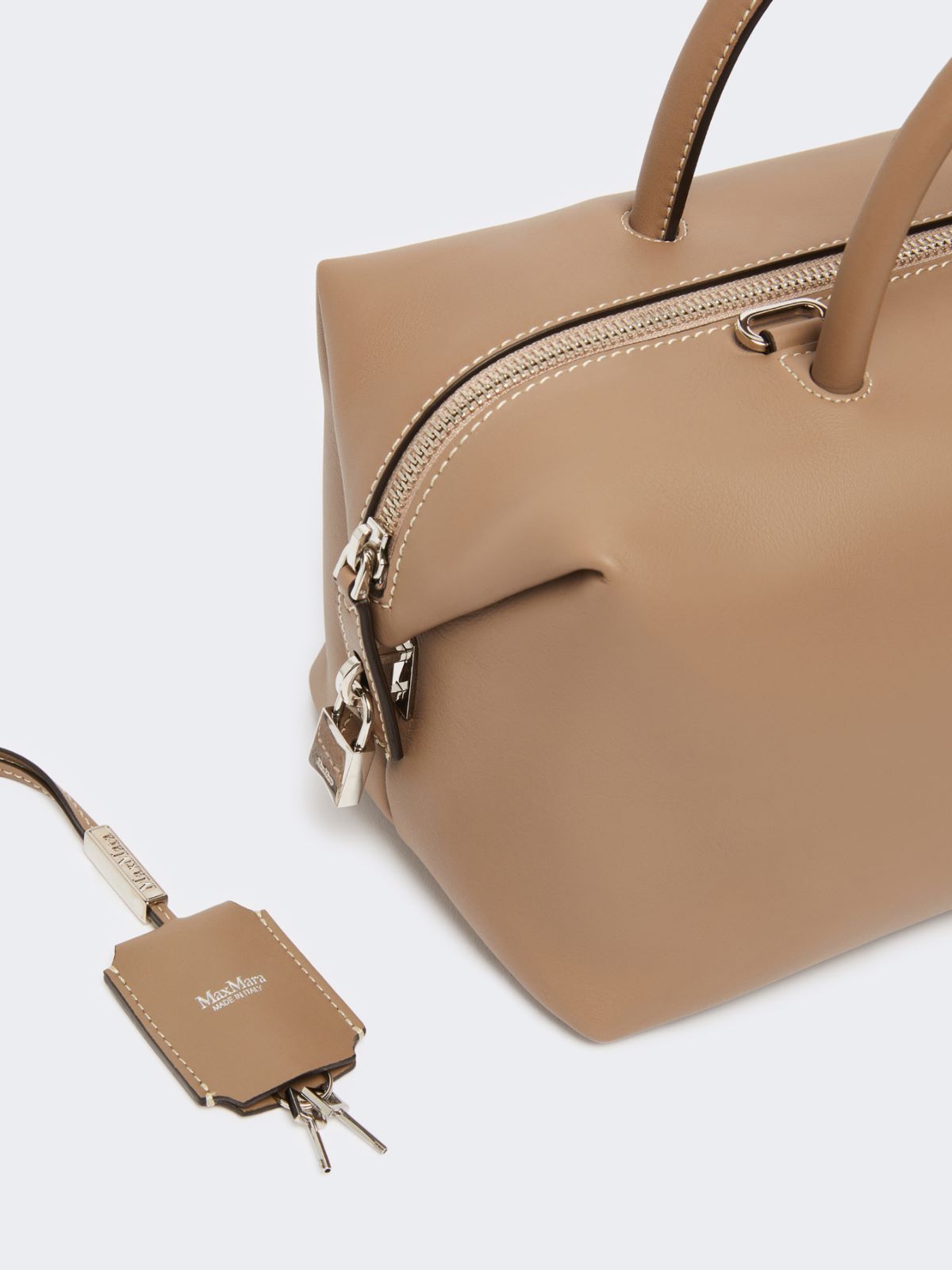 Medium natural leather bowler bag - Mud