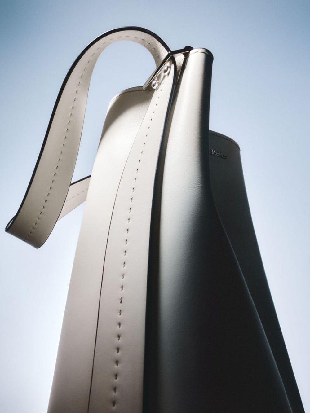 - Archetipo medium leather bag - White