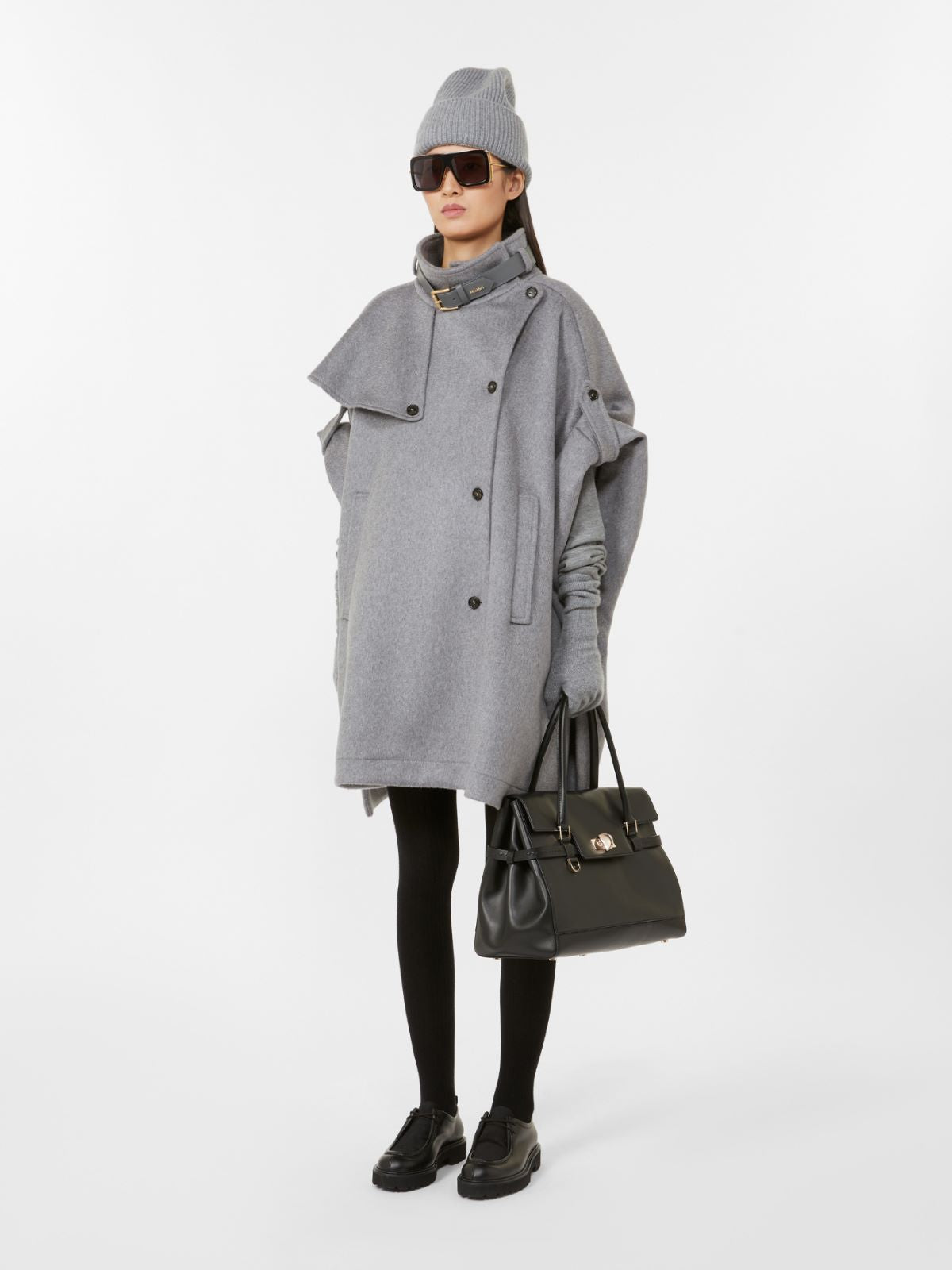 Natural leather handbag - Black