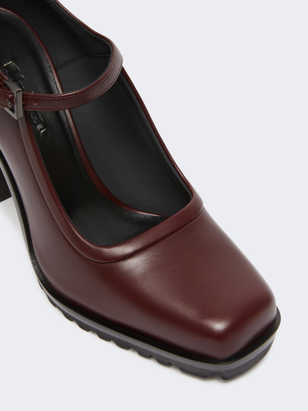 Mary Janes in leather - Bordeaux
