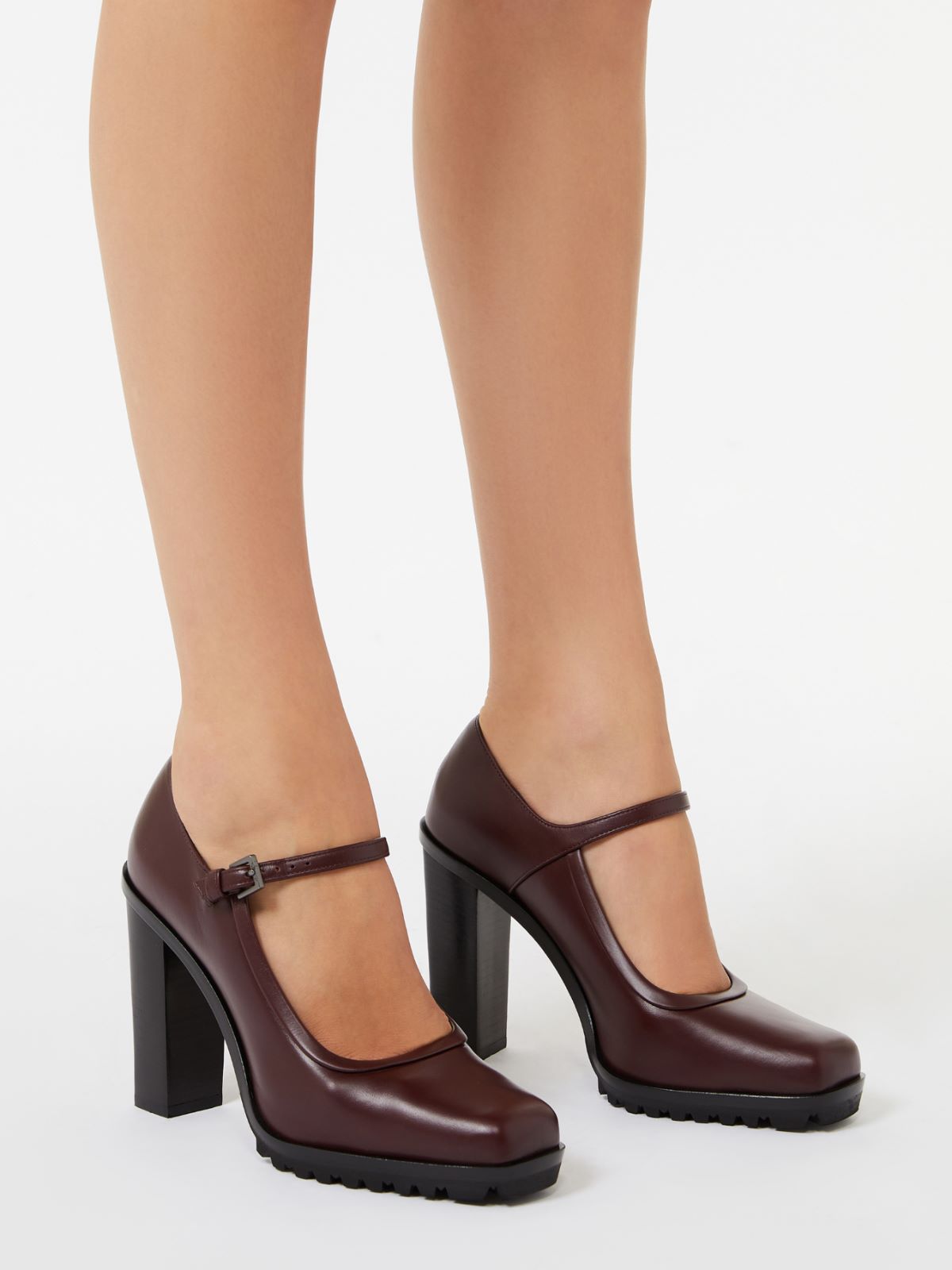Mary Janes in leather - Bordeaux