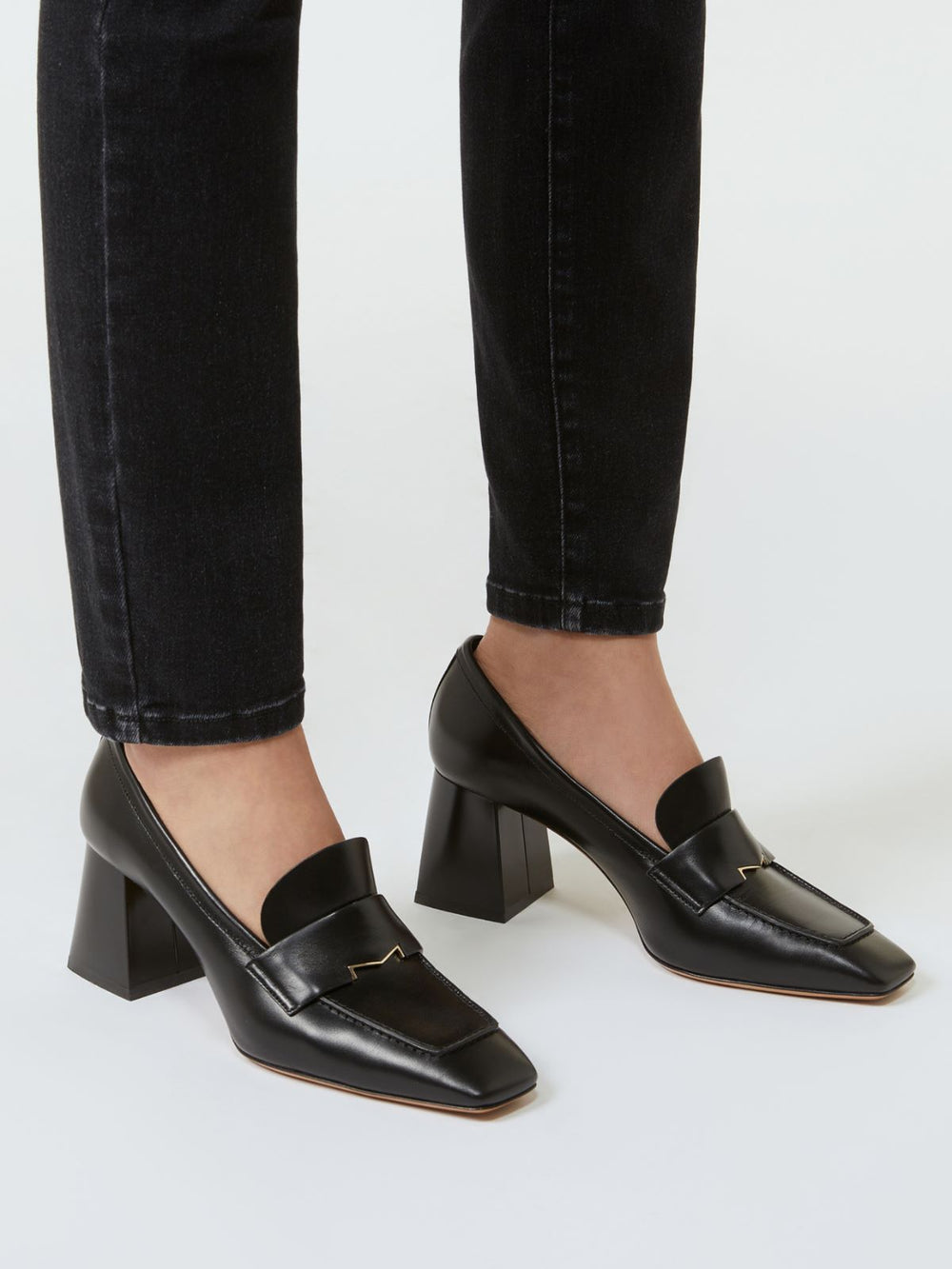 Leather loafers with heel - Black