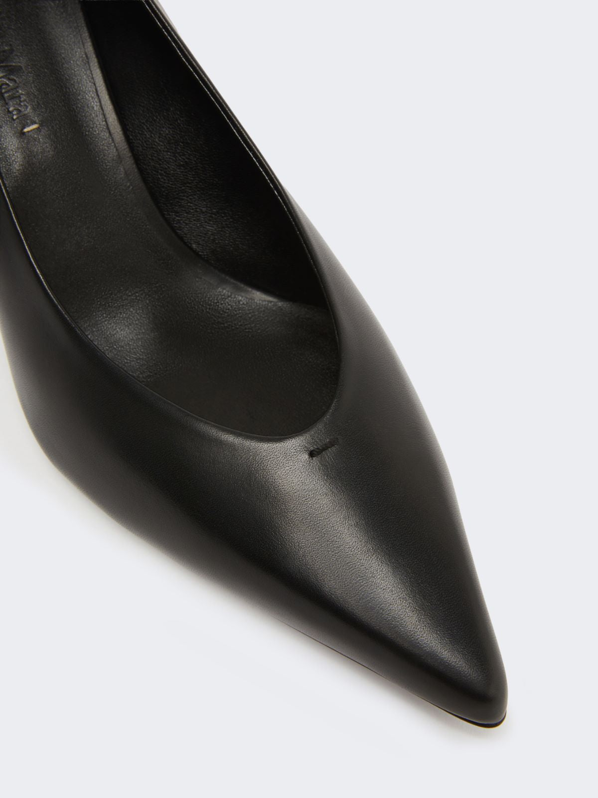 Smooth leather court shoes - Black
