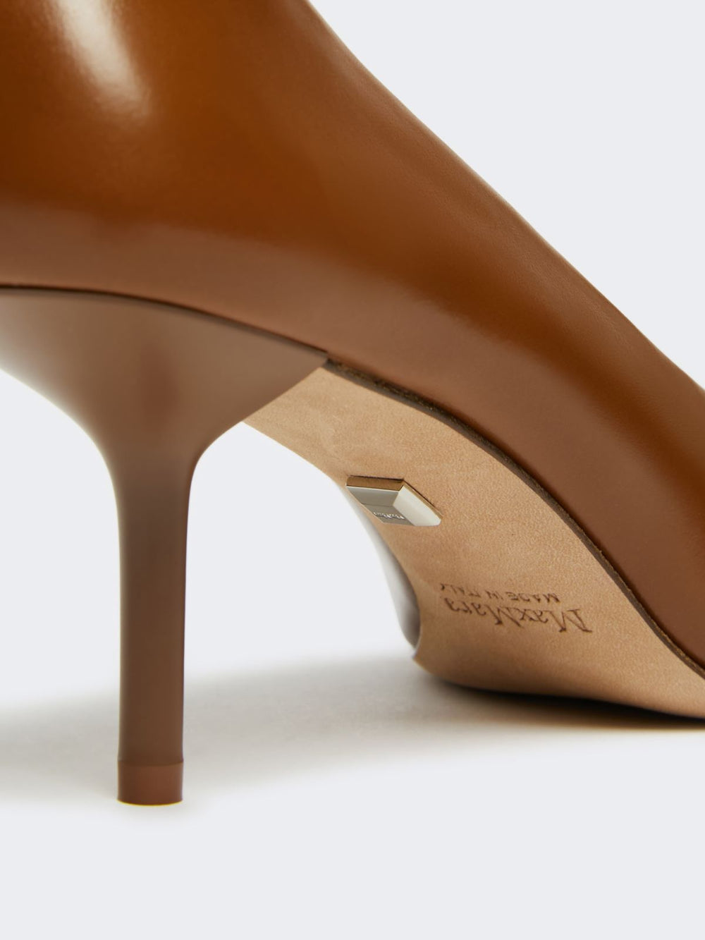 Smooth leather court shoes - Amber brown