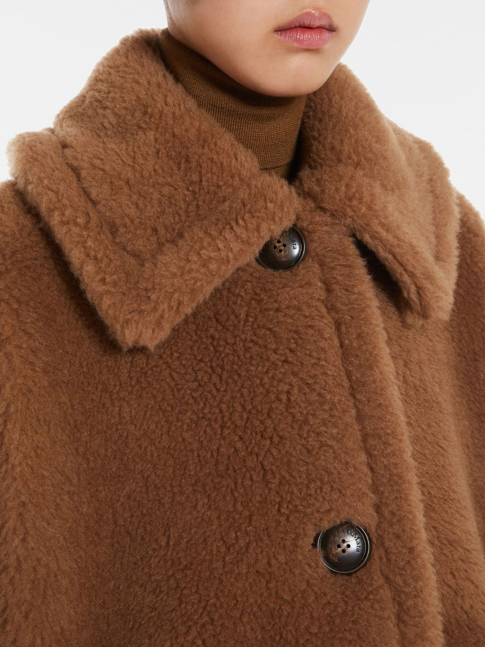 Teddy fabric short cape - Camel