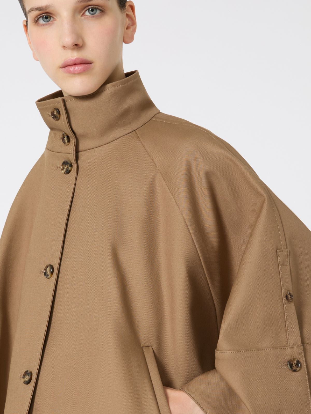 Cropped water-repellent gabardine cloak - Colonial