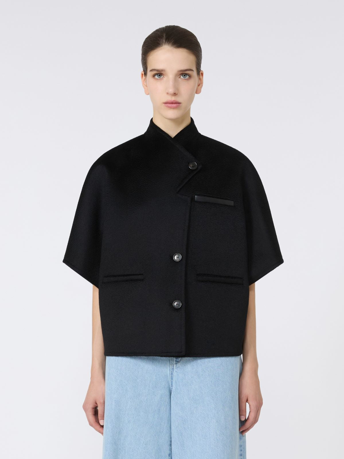 Long cropped cape in cashmere drap - Black