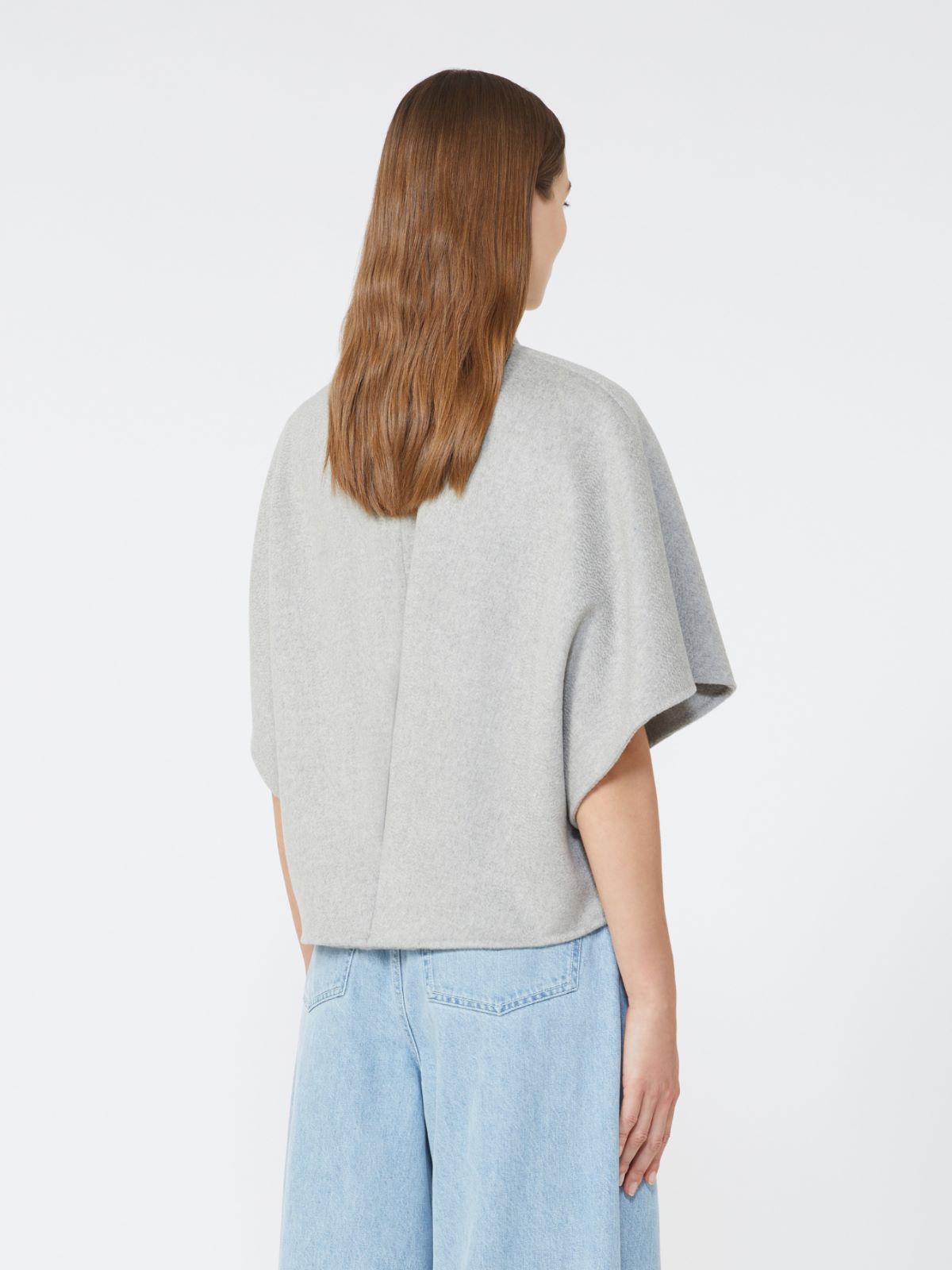 Long cropped cape in cashmere drap - Medium grey