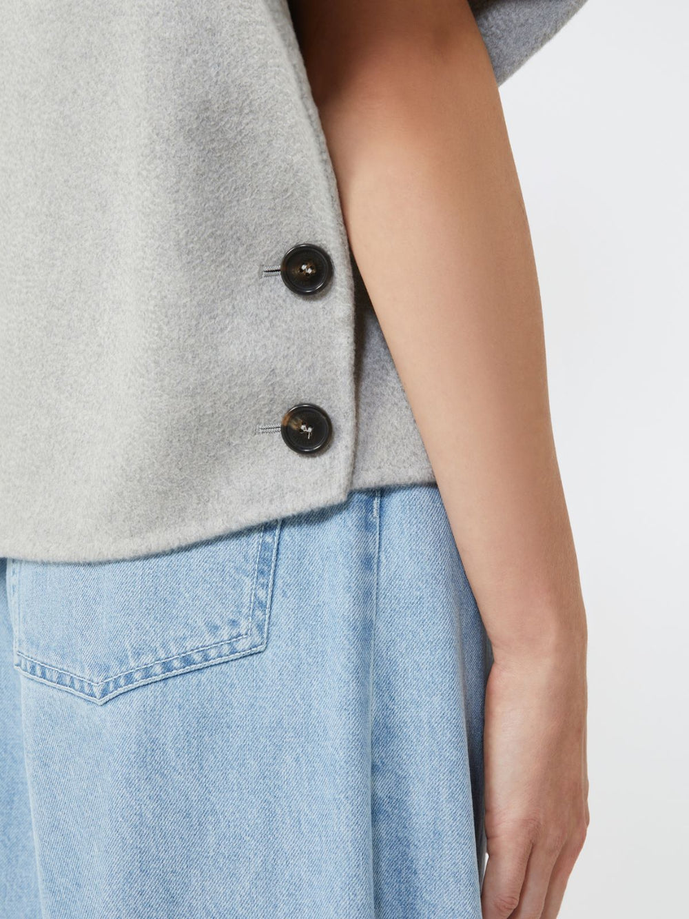 Long cropped cape in cashmere drap - Medium grey