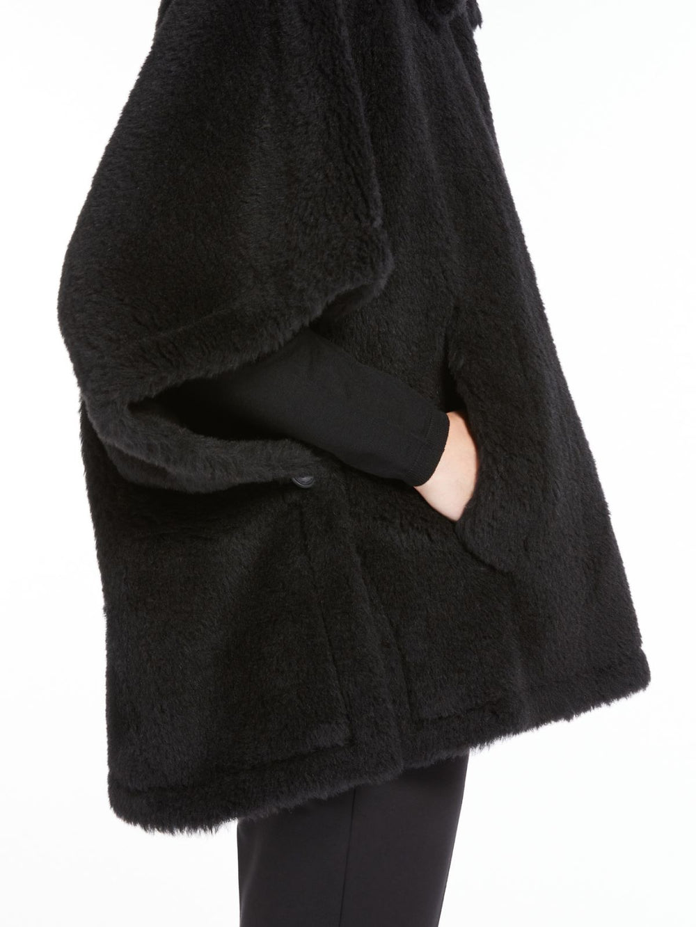 Cape in alpaca and wool Teddy fabric - Black