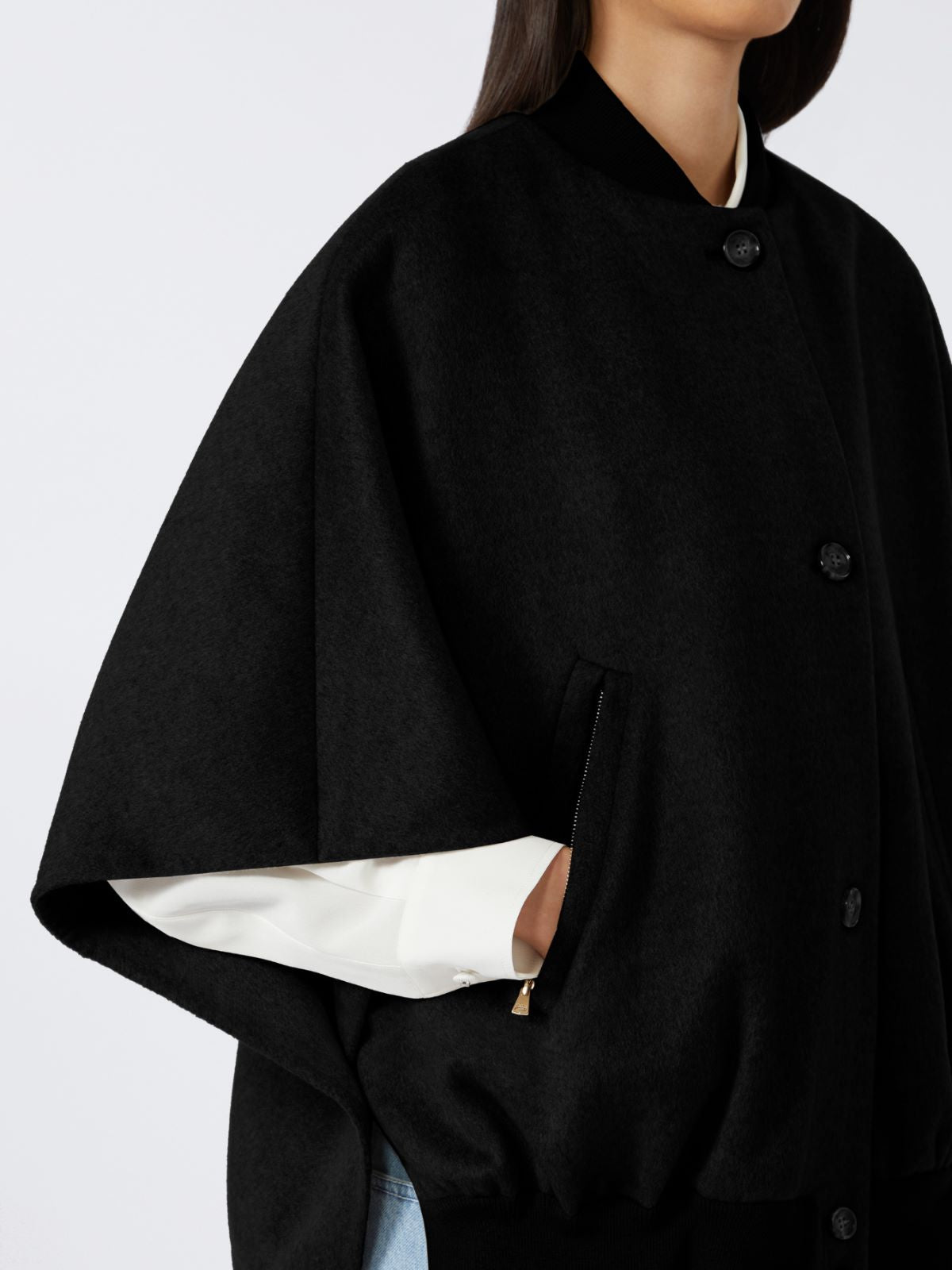 Lightweight cashmere cape - Black