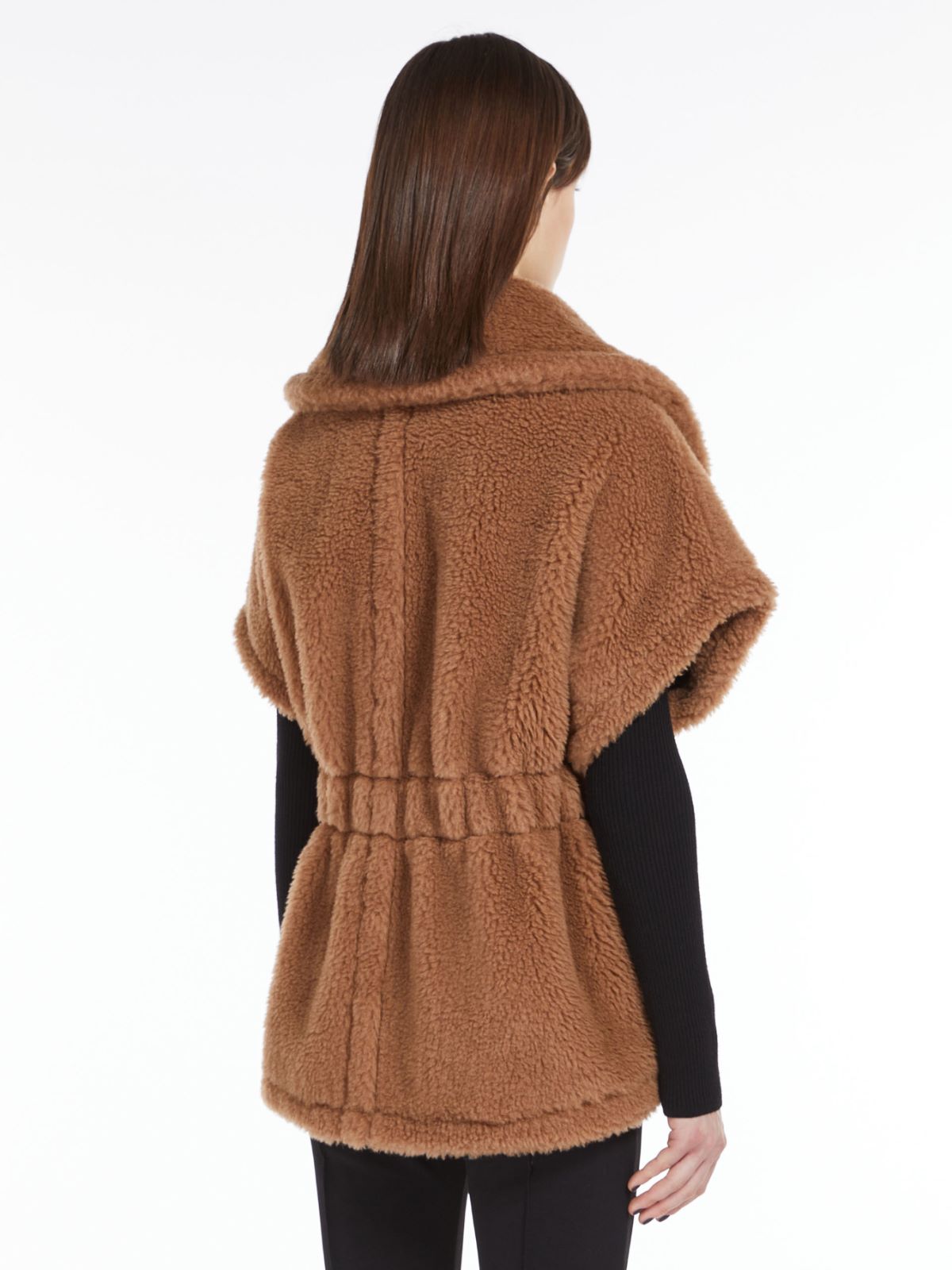 Teddy fabric cape - Camel