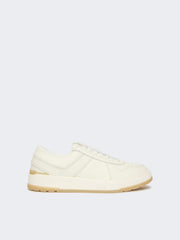 Low-top trainers in tumbled leather - White