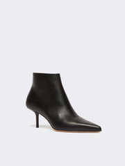Zip-up leather ankle boots - Black