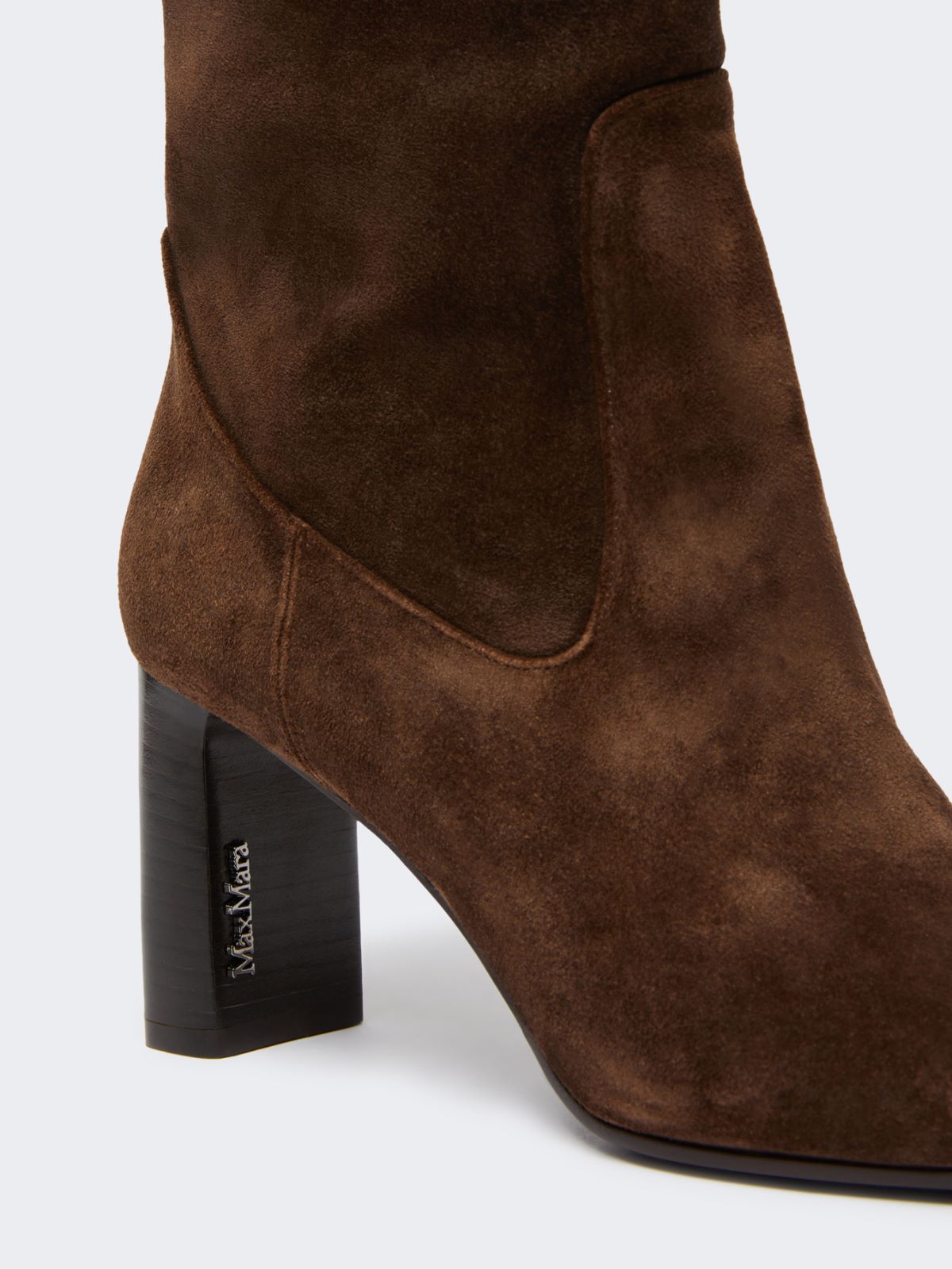 Soft suede boots - Dark brown