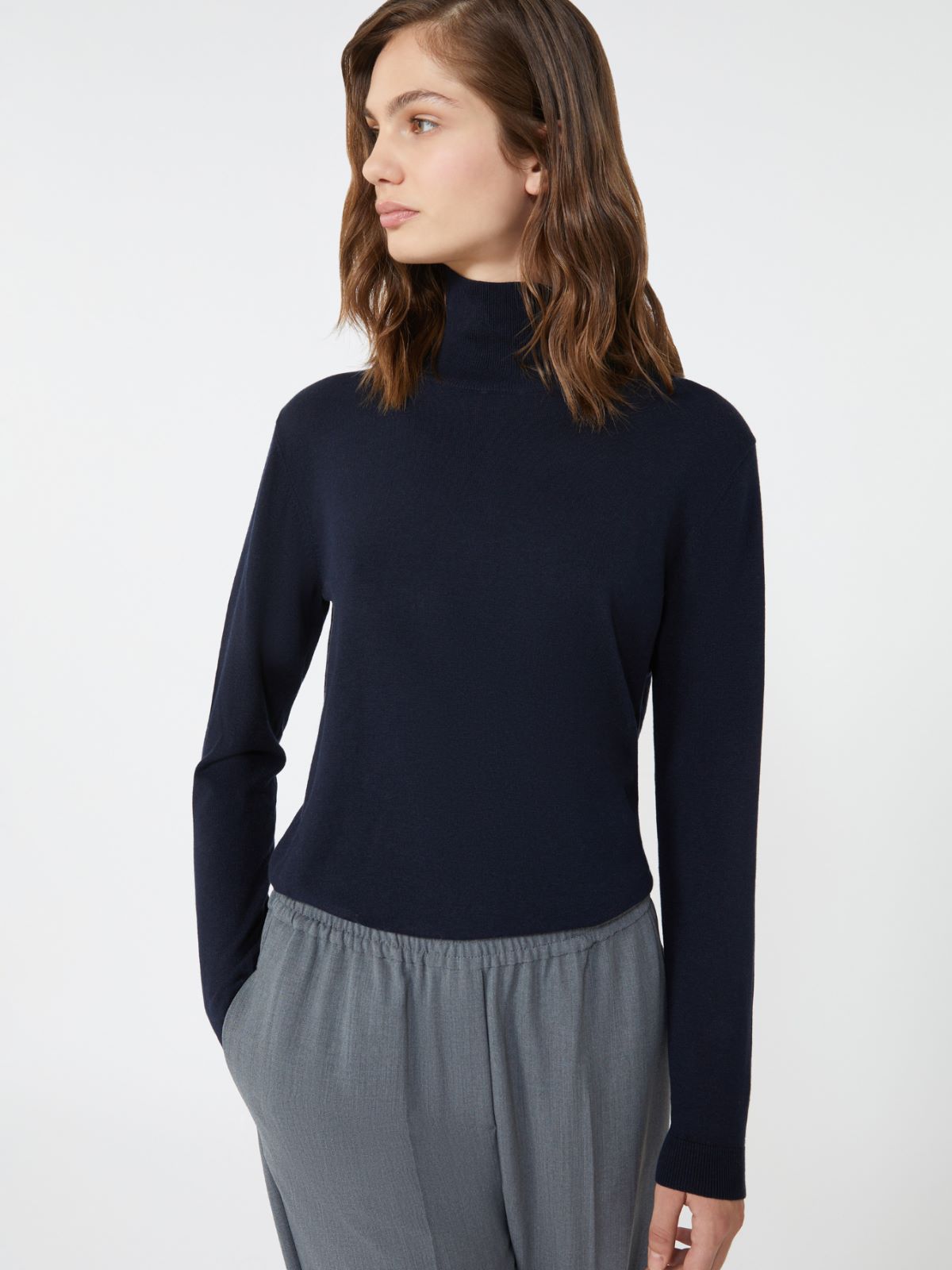 Wool and silk knit turtleneck - Navy