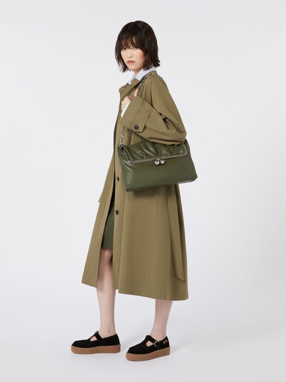 Shiny Nappa leather envelope Pasticcino Bag - Dark green