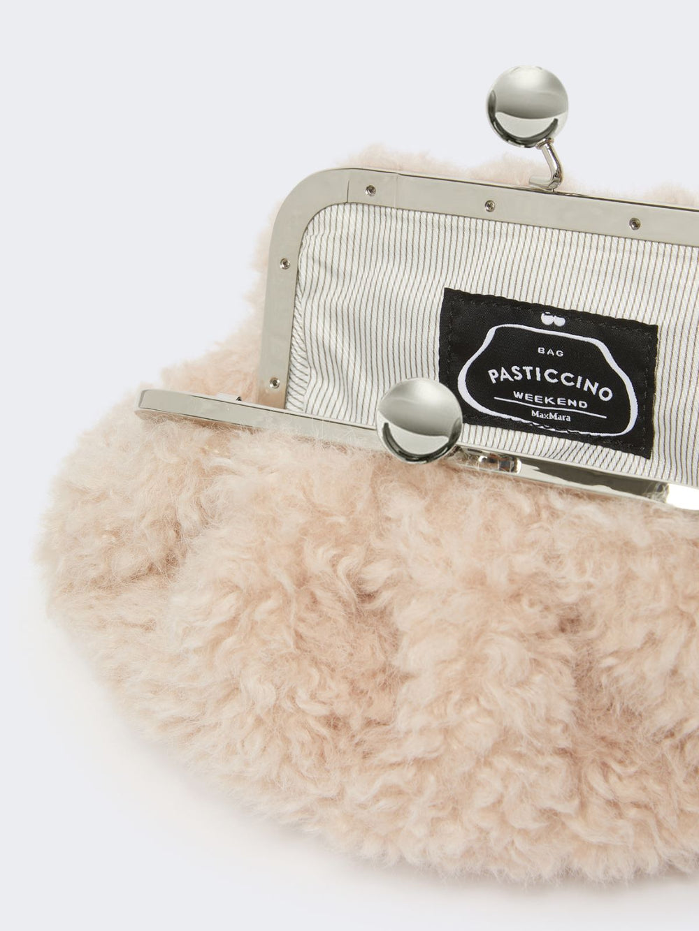 Small Pasticcino Bag with a soft texture - Pink