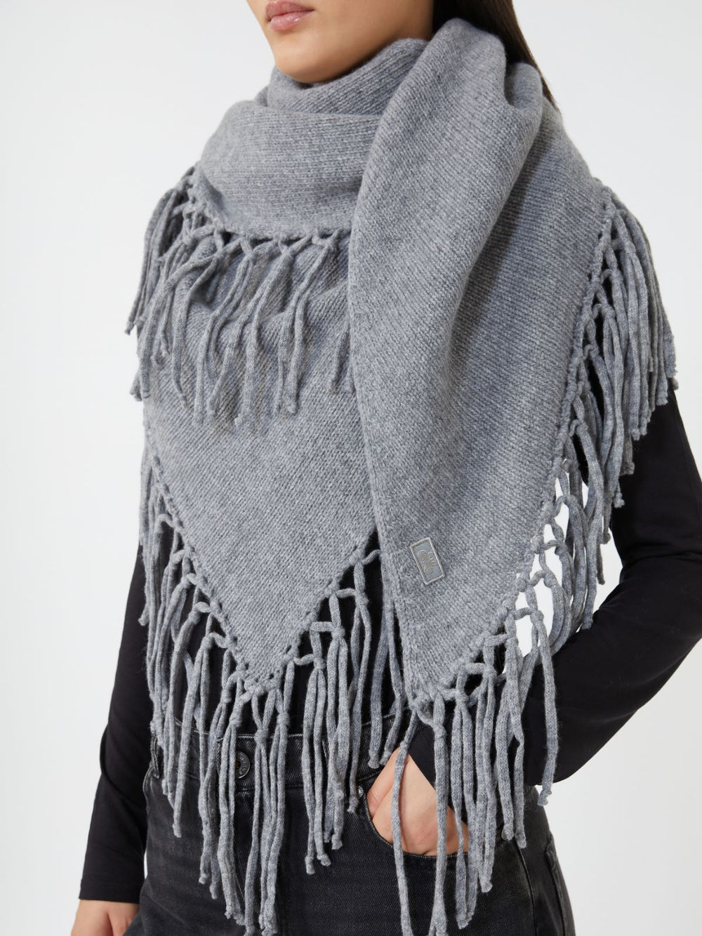Wool shawl with fringes - Medium grey