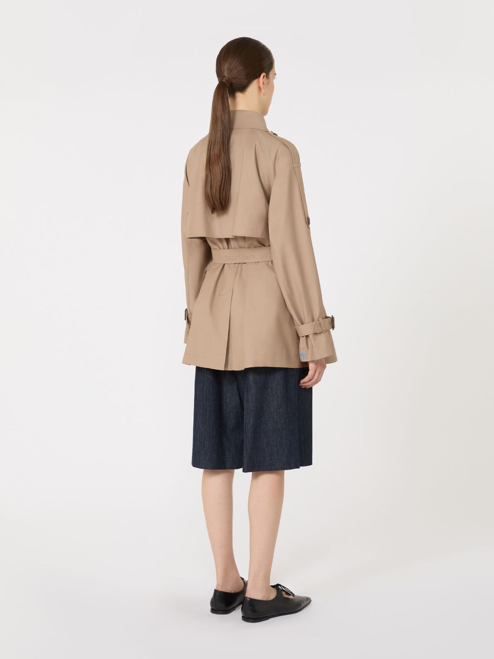 Short double-breasted trench coat in water-repellent cotton twill - Camel