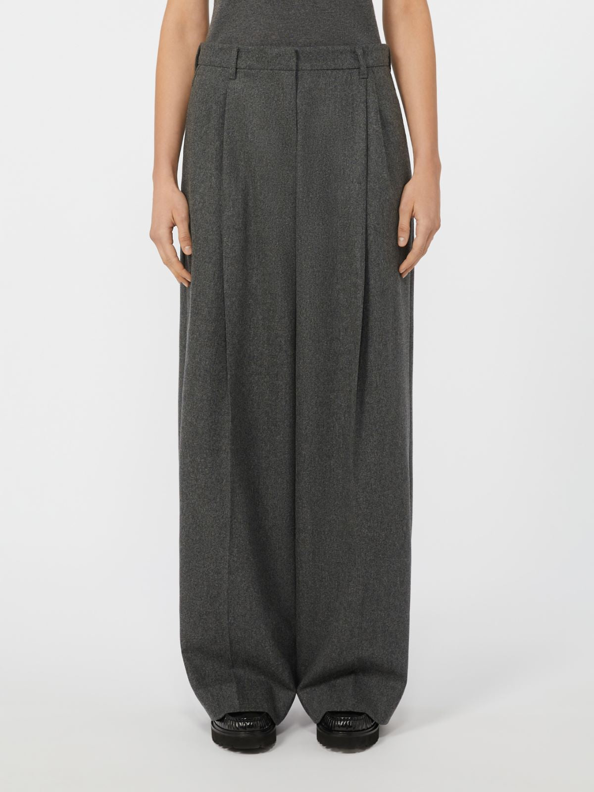 Wide-fit wool flannel trousers - Medium grey