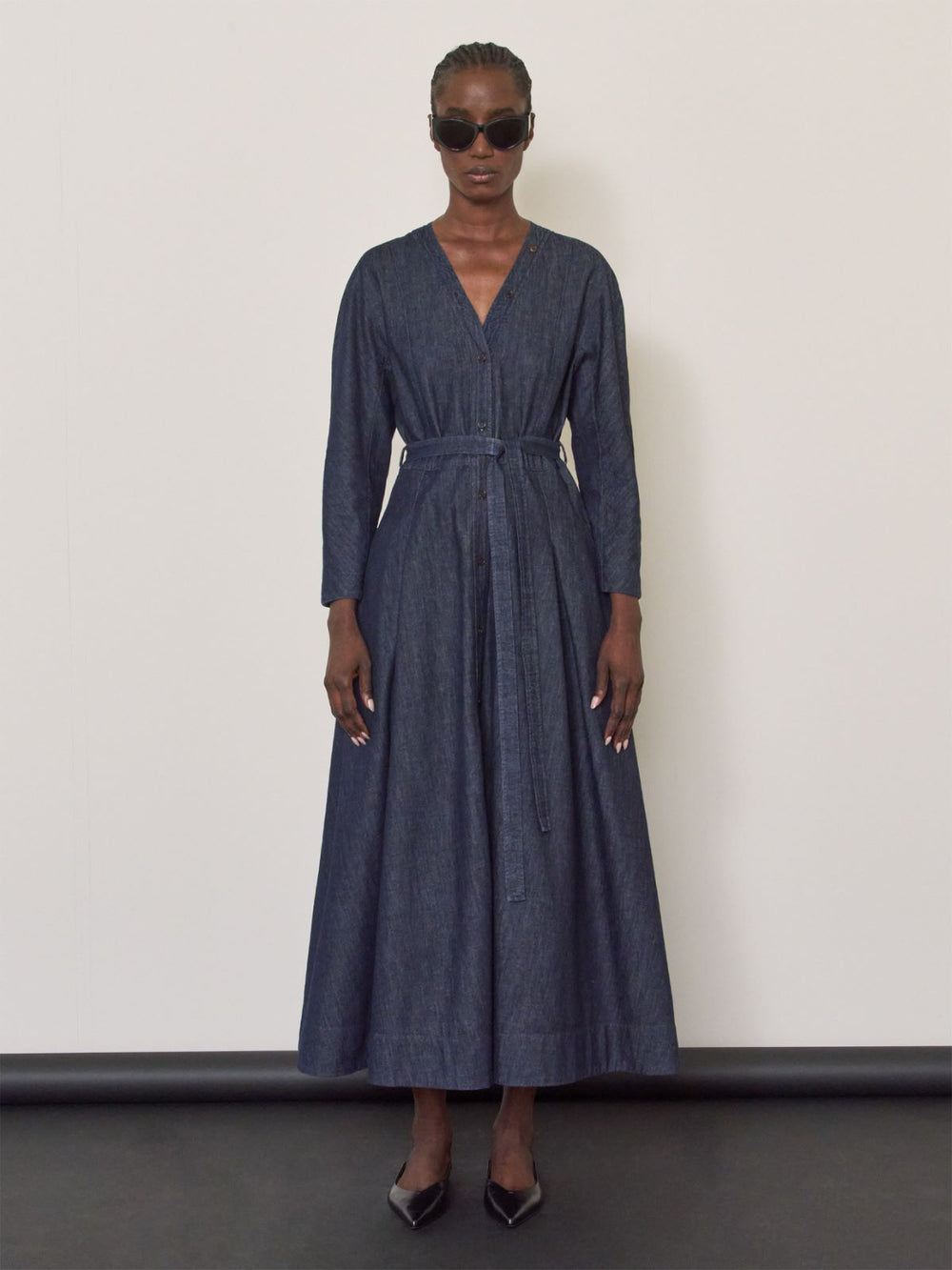 Abito in denim di cotone con cintura - Ultramarine