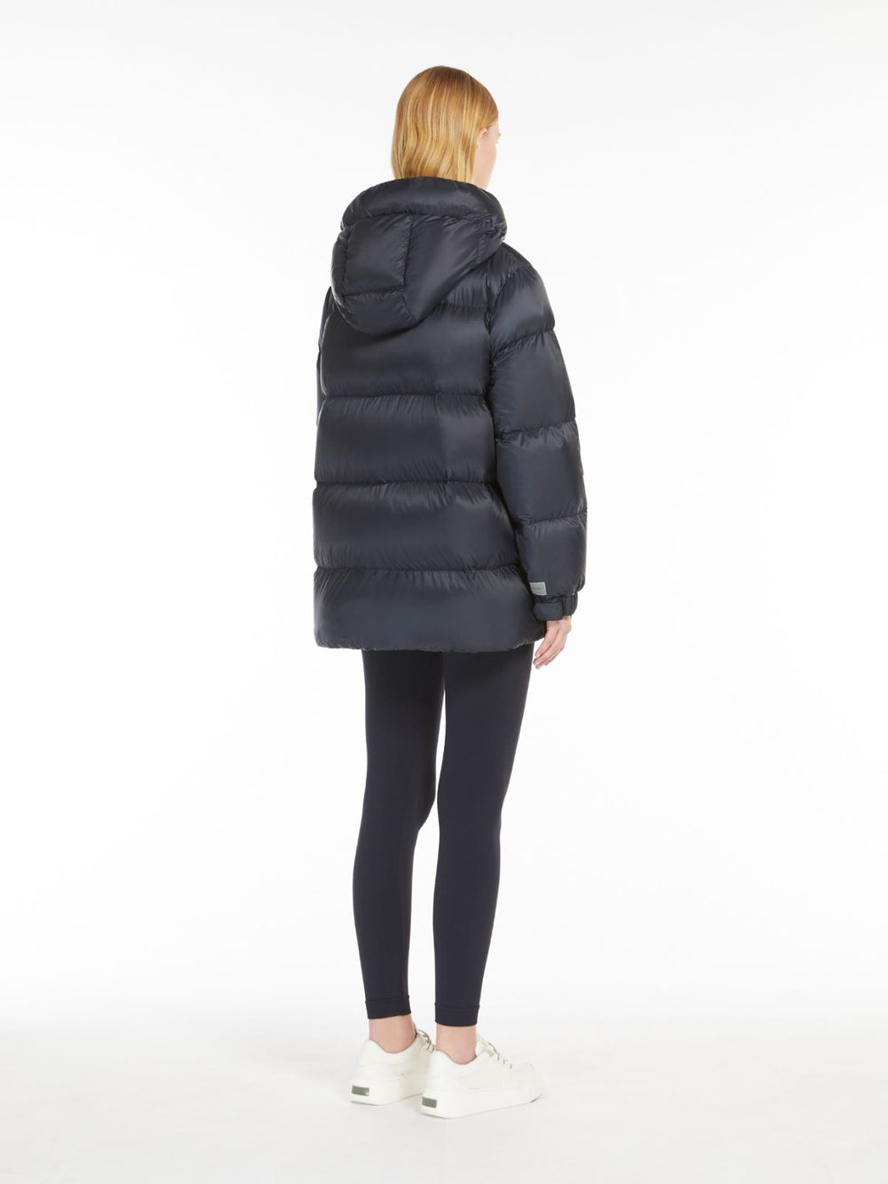 Down jacket in water-repellent canvas - Midnightblue