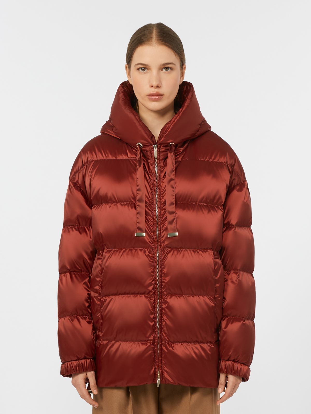 Down jacket in water-repellent taffeta - Red