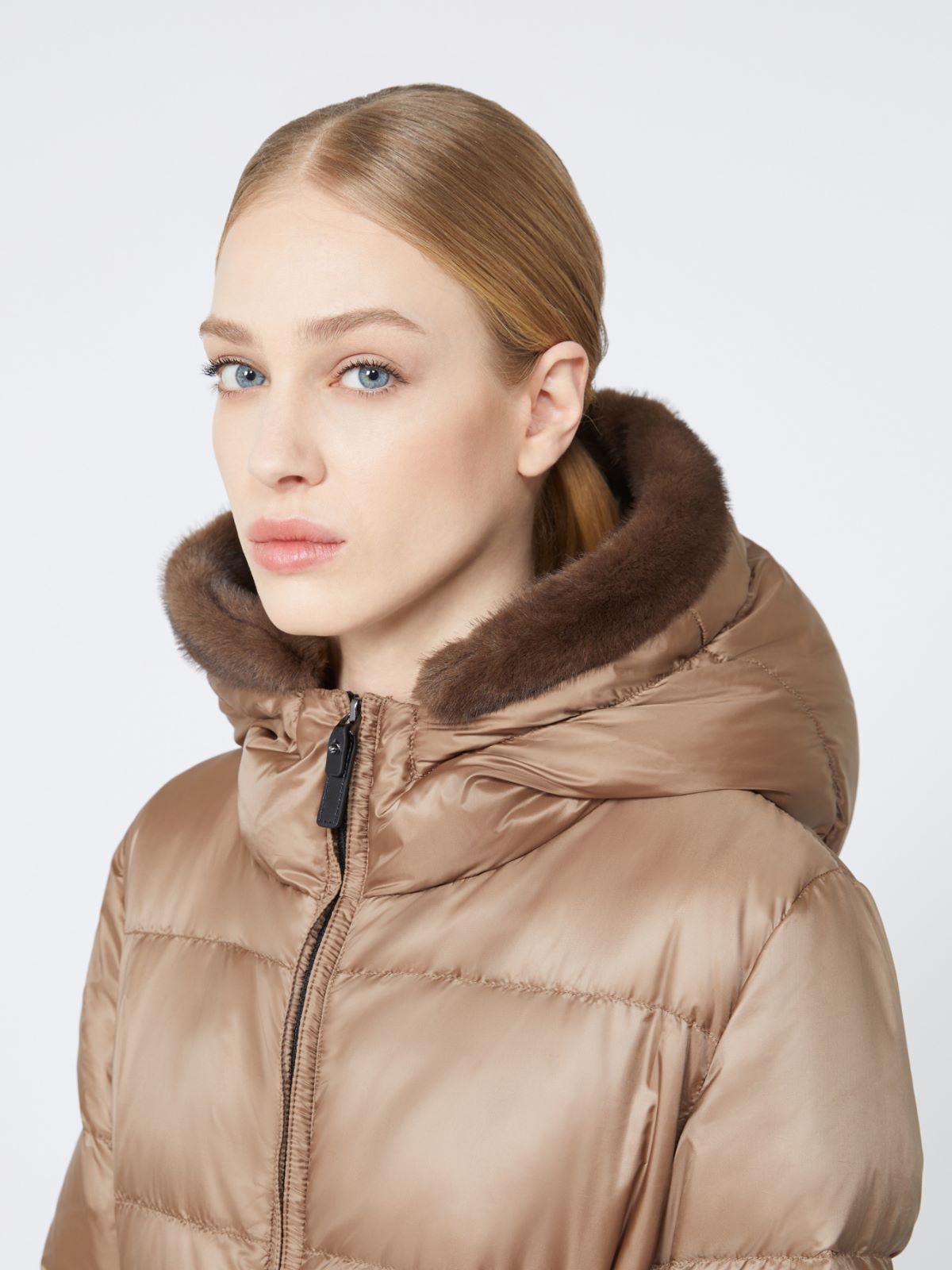 Soft fabric hood trim - Brown