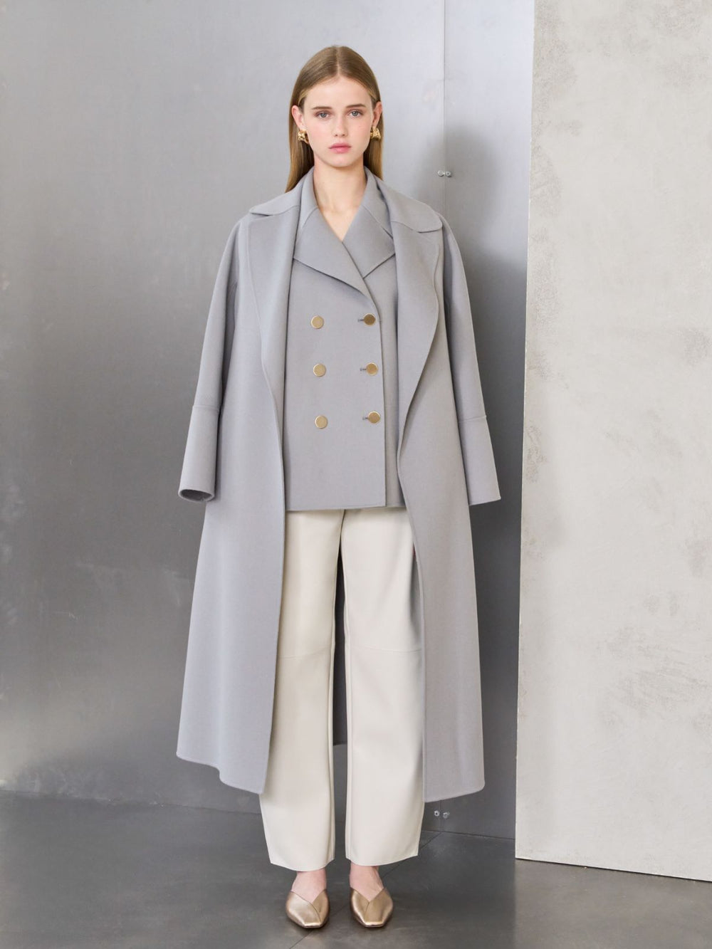 Coated fabric barrel-leg trousers - Sand